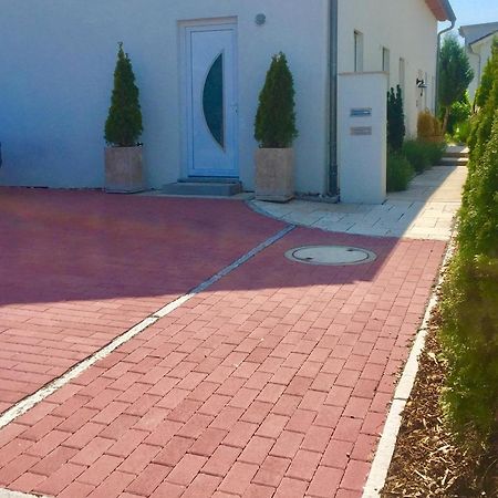 Neues Zimmerapartment Mit Bad Neckarwestheim Ngoại thất bức ảnh