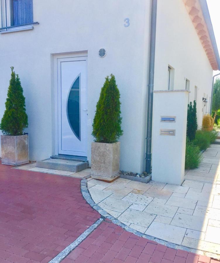 Neues Zimmerapartment Mit Bad Neckarwestheim Ngoại thất bức ảnh